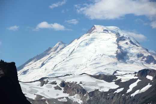 NORTH CASCADES: Mount Baker (3,286 m / 10,781 ft)
